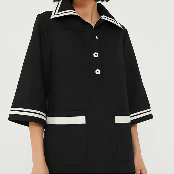 Jet Black Hart Shirt Dress
POMANDER PLACE - Picture 2 of 11